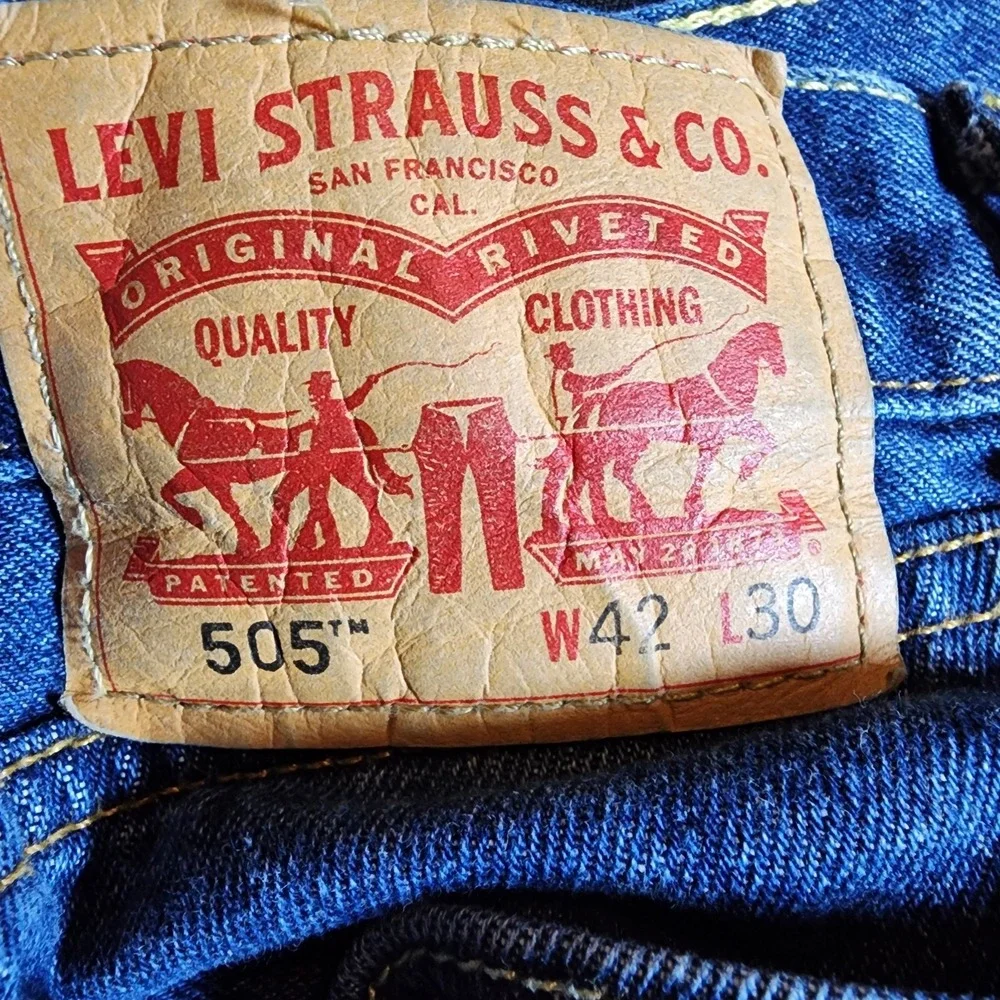 Levis 505 Mens Jeans 42x30 Regular Fit Straight Dark Wash Denim Classic